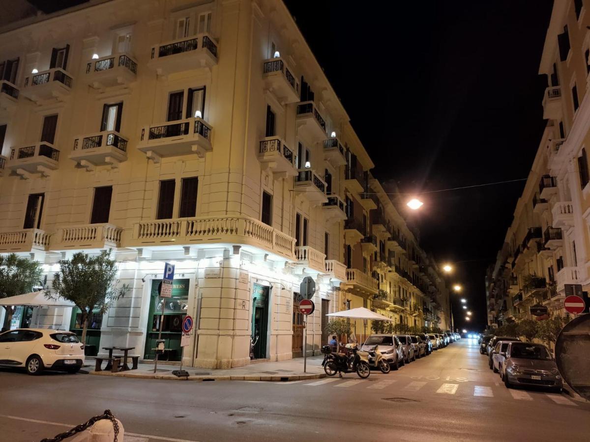 Appartamento Con Cortile A 30 Mt. Dal Mare Bari Eksteriør bilde